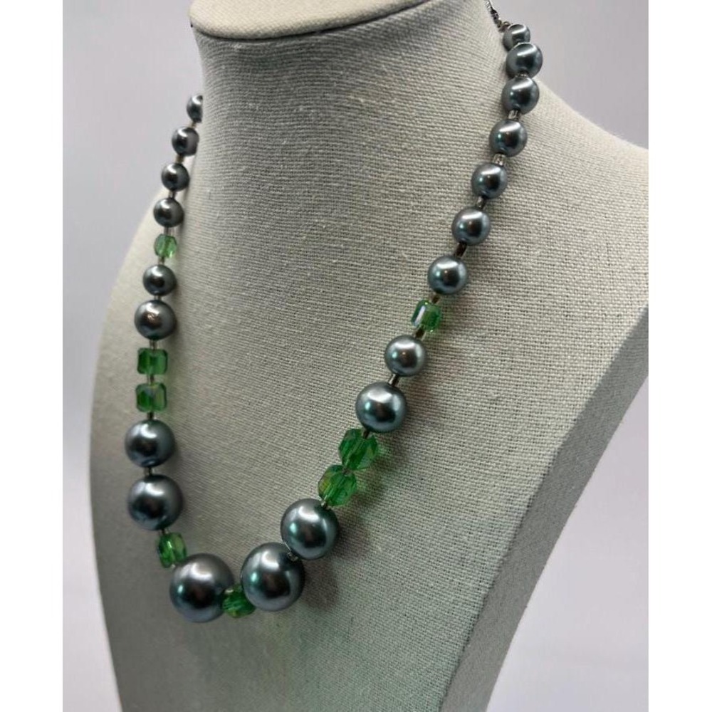 Vintage 1950s Japan Necklace Gray Faux Pearl Green Crystal Beads Mid-Century MCM - Picture 7 of 10